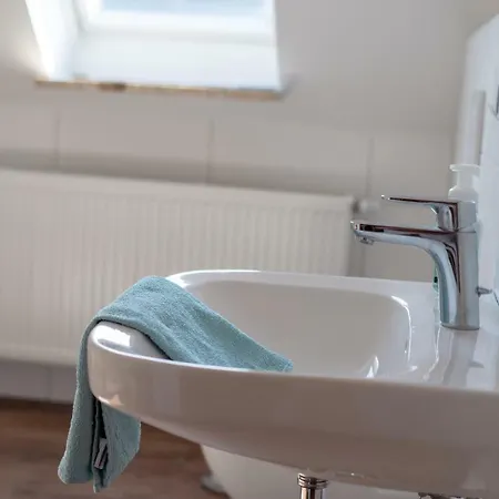 Semesterbostad Wunderschone Und Frisch Renovierte Ferienwohnung In Strandnahe Fur 4-6 Personen! Cuxhaven