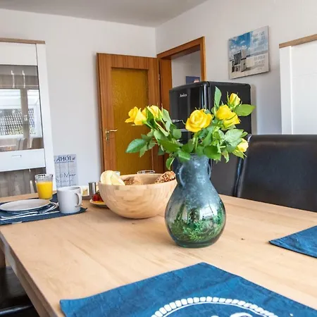 Semesterbostad Wunderschone Und Frisch Renovierte Ferienwohnung In Strandnahe Fur 4-6 Personen!
