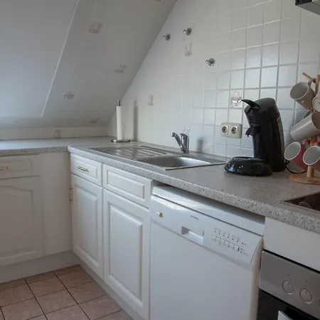 Semesterbostad Wunderschone Und Frisch Renovierte Ferienwohnung In Strandnahe Fur 4-6 Personen!