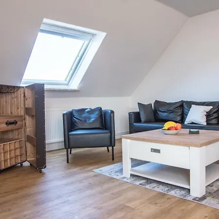 Semesterbostad Wunderschone Und Frisch Renovierte Ferienwohnung In Strandnahe Fur 4-6 Personen!