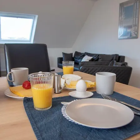 Wunderschone Und Frisch Renovierte Ferienwohnung In Strandnahe Fur 4-6 Personen! Semesterbostad Cuxhaven