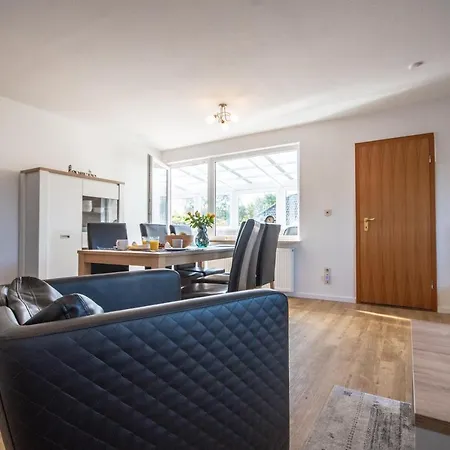 Wunderschone Und Frisch Renovierte Ferienwohnung In Strandnahe Fur 4-6 Personen! Semesterbostad